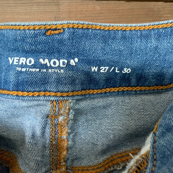 Vero Moda frayed jeans - Picture 4 of 4